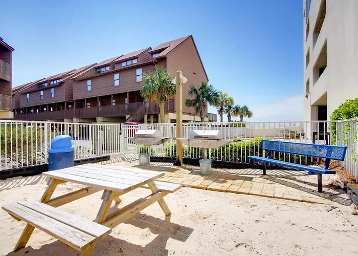 Apartment Island Towers #1301